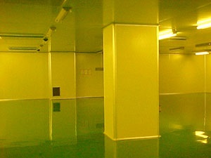萬級線路板暴光無塵車間.jpg